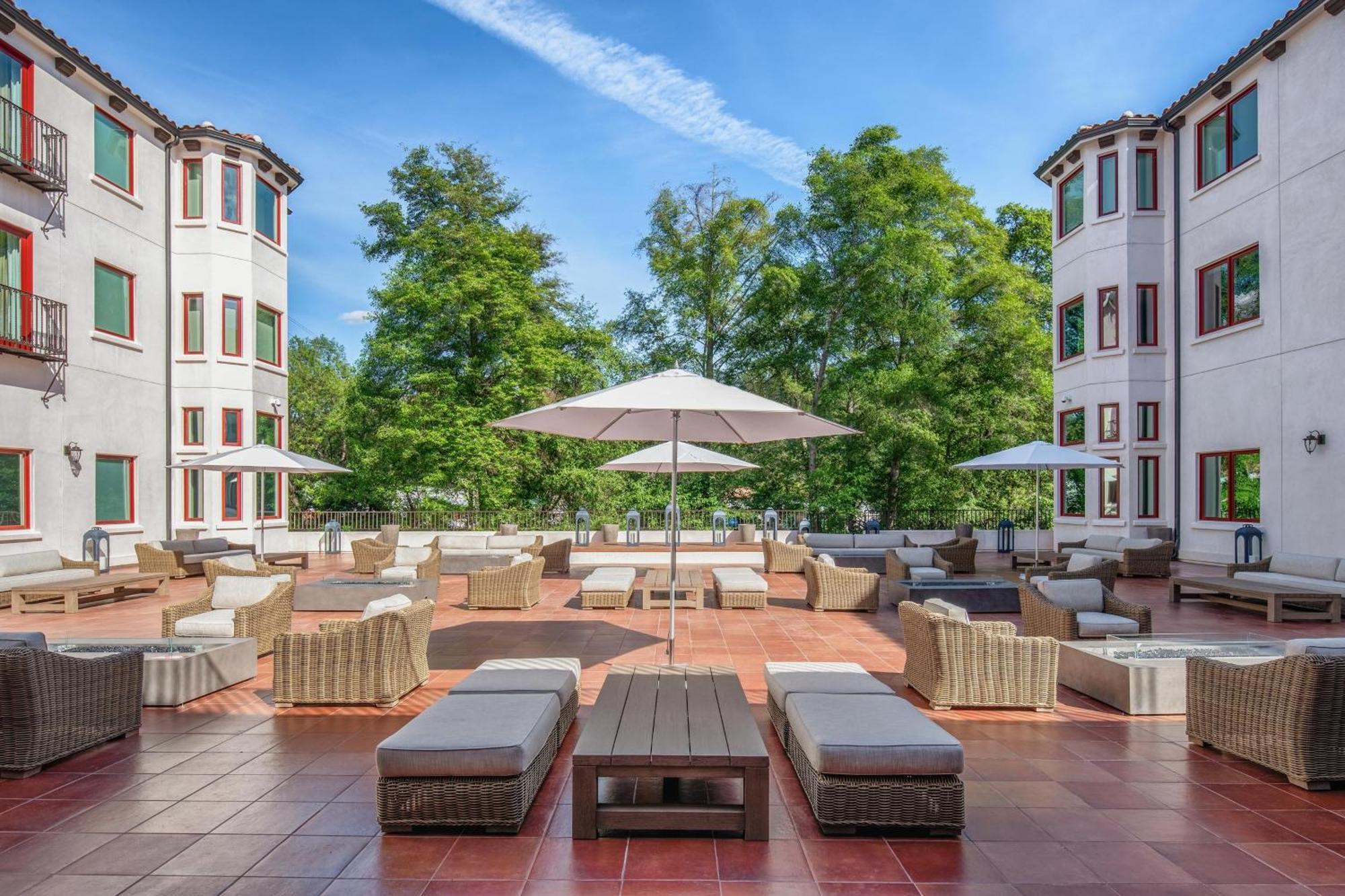 Four Points By Sheraton Santa Cruz Скотс Вали Екстериор снимка